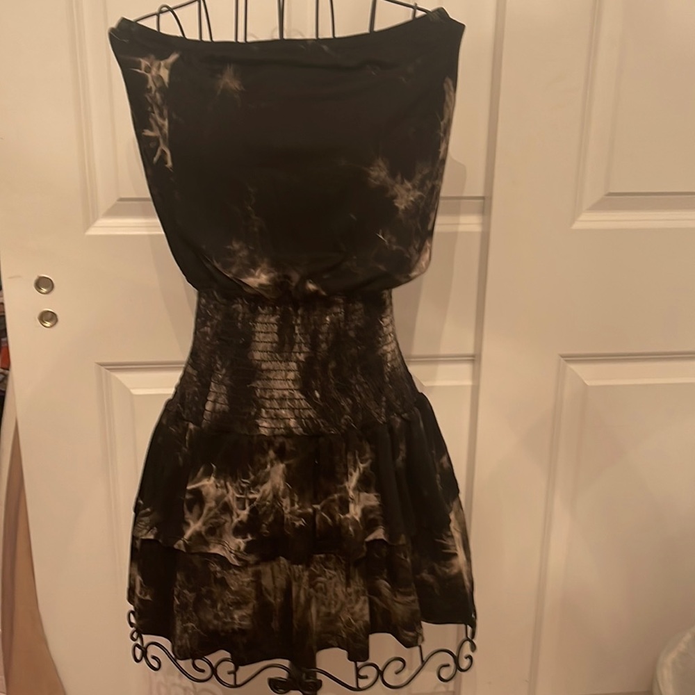 Mini dress. Black and grayish color